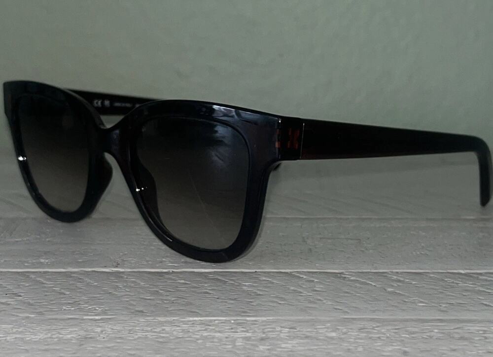 Salvatore Ferragamo SF1066S 210 Transparent Dark Brown Sunglasses. (52-21 140) 2 - Picture 1 of 14